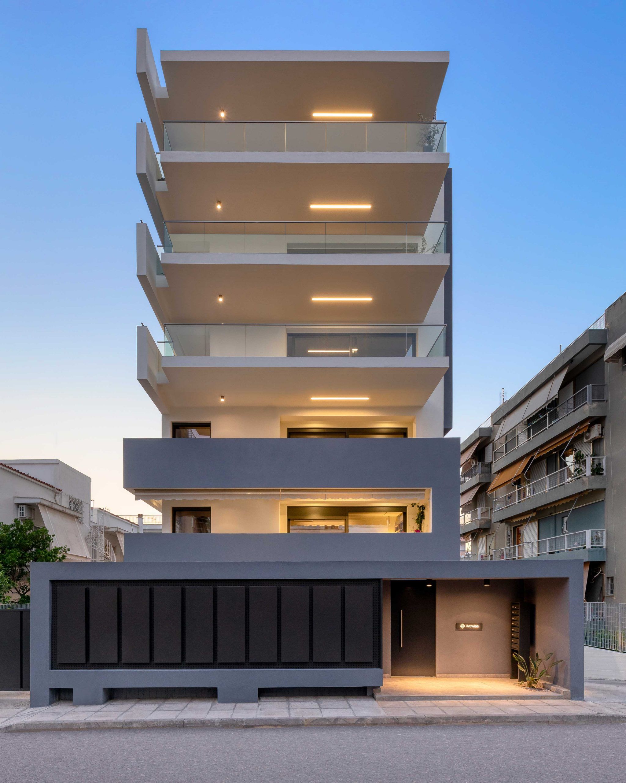 <span>03.</span>Polymnias 33-35, Cholargos